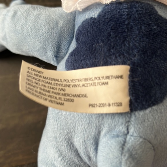 Like new! Stitch stuffed doll from Alulani Disney Resort - Picture 7 of 9